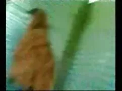 سیگار کشیدن دو مرد س ...