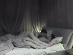 جمعیت از دختران و دا ...